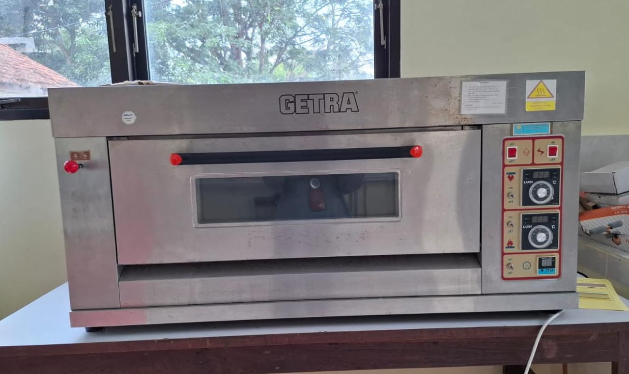 Oven Listrik