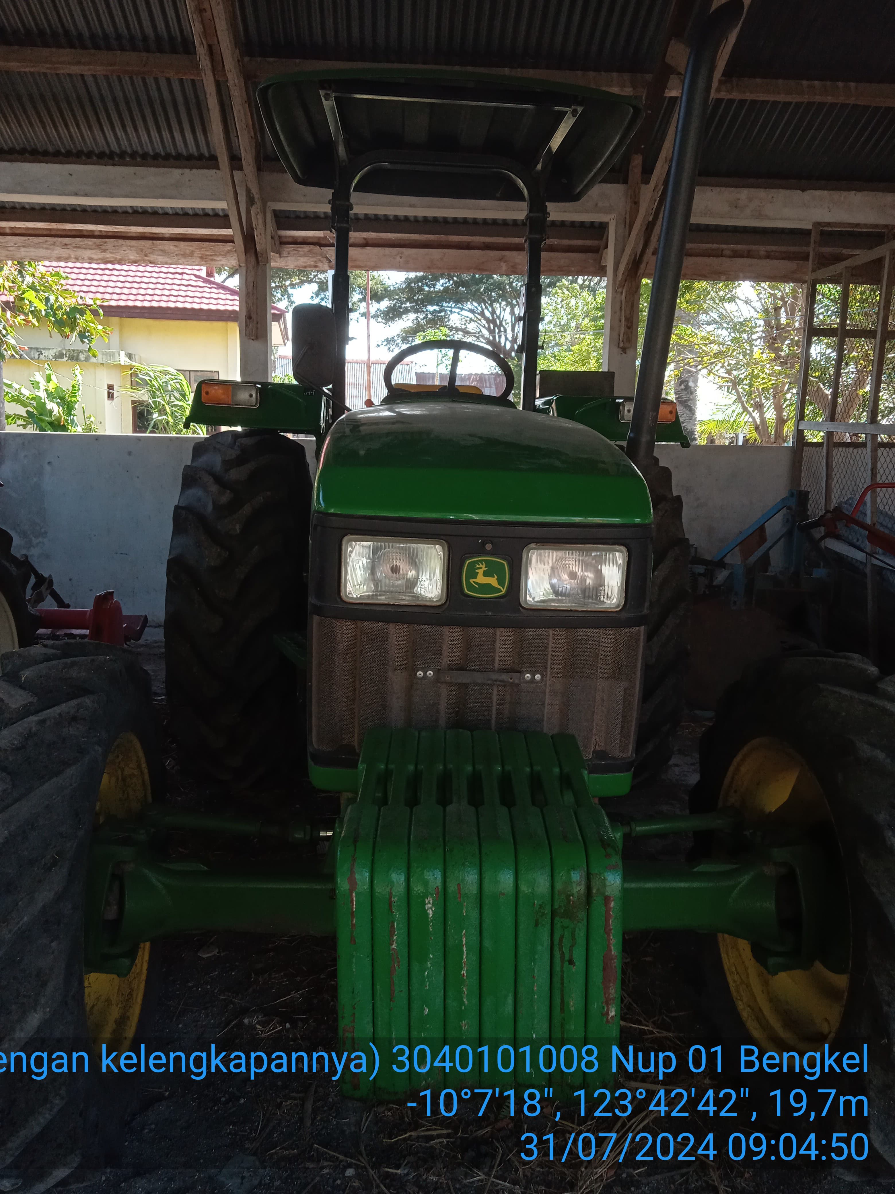 Tractor Four Wheel