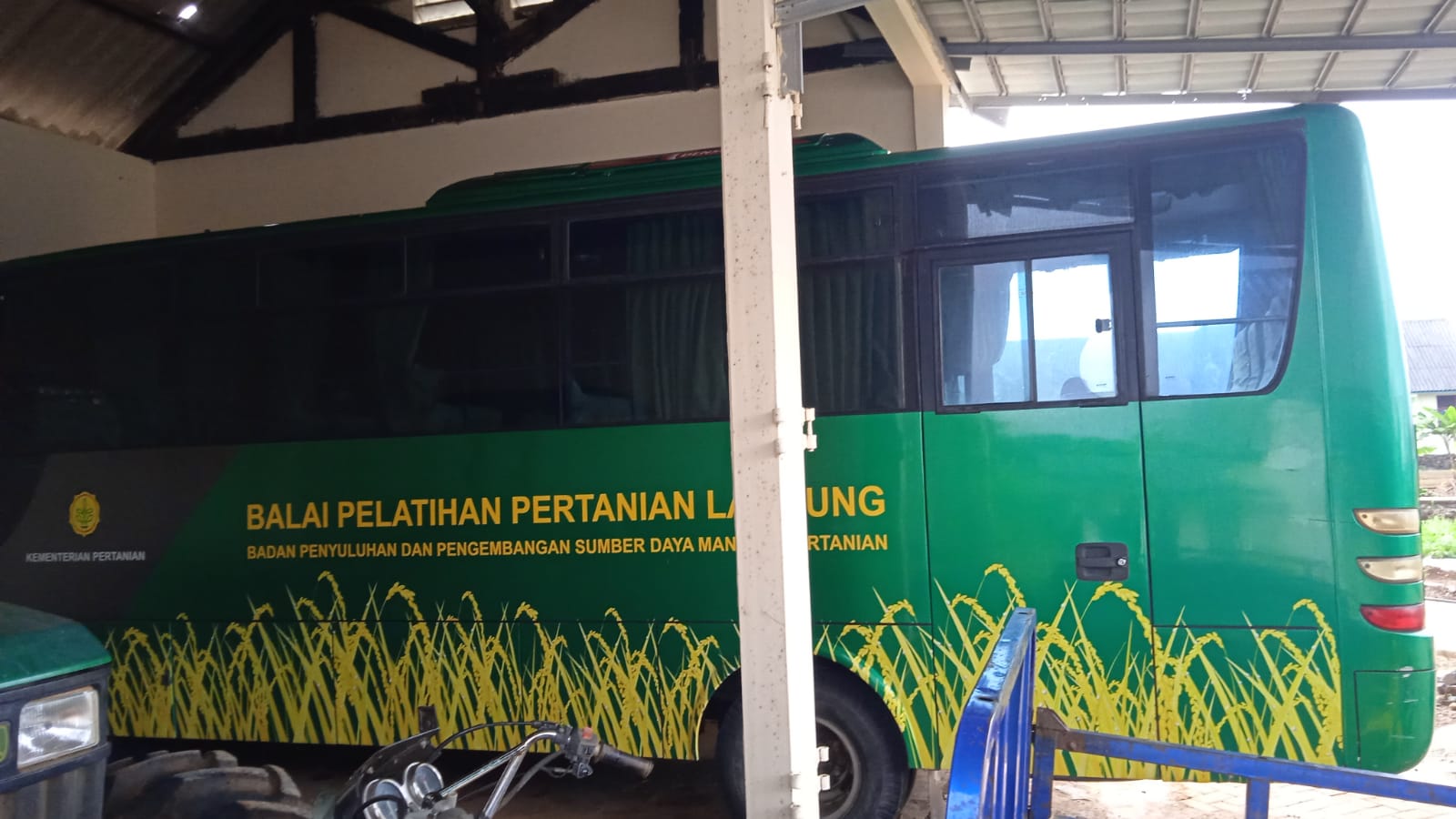 BUS