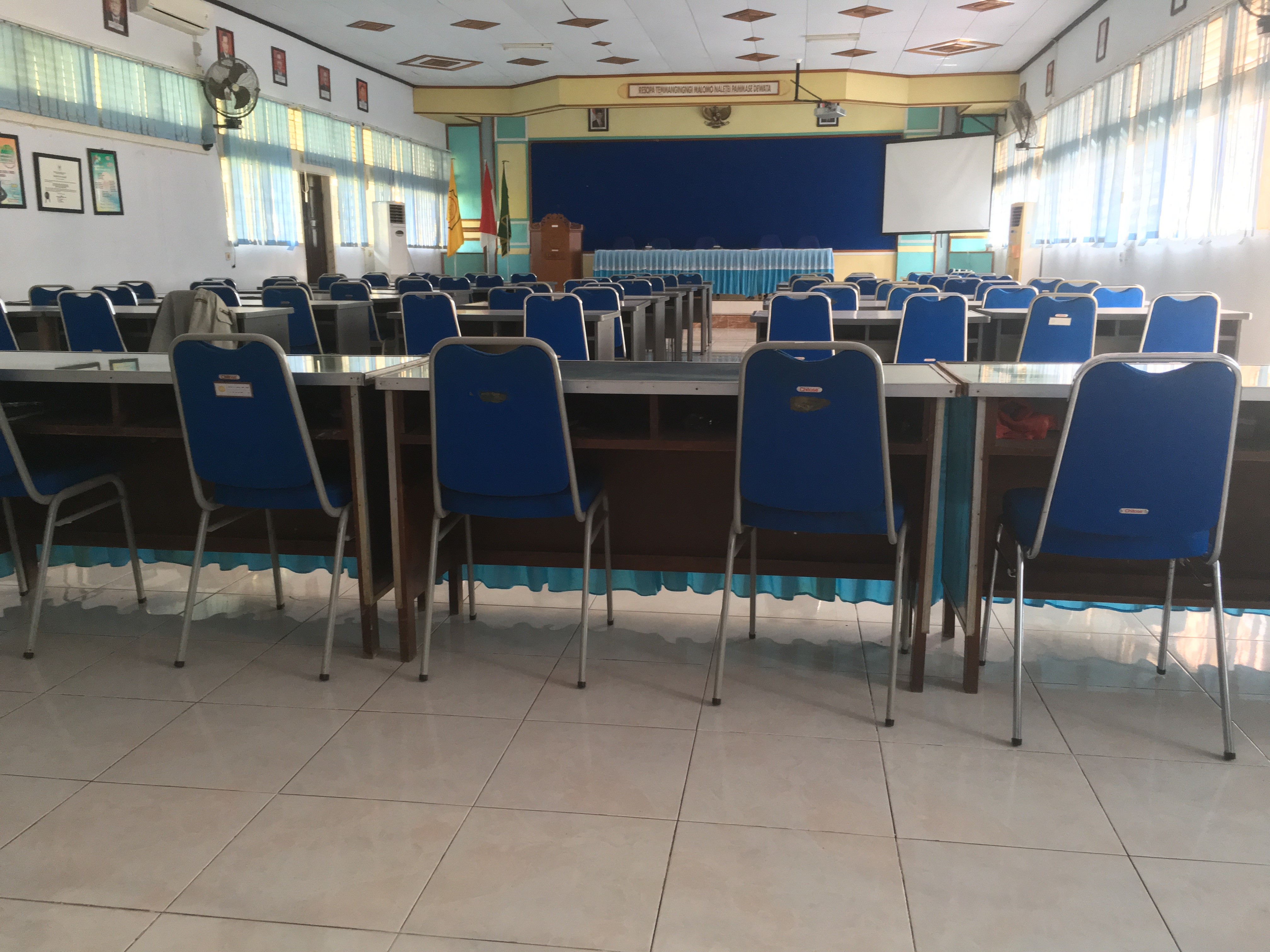 AULA
