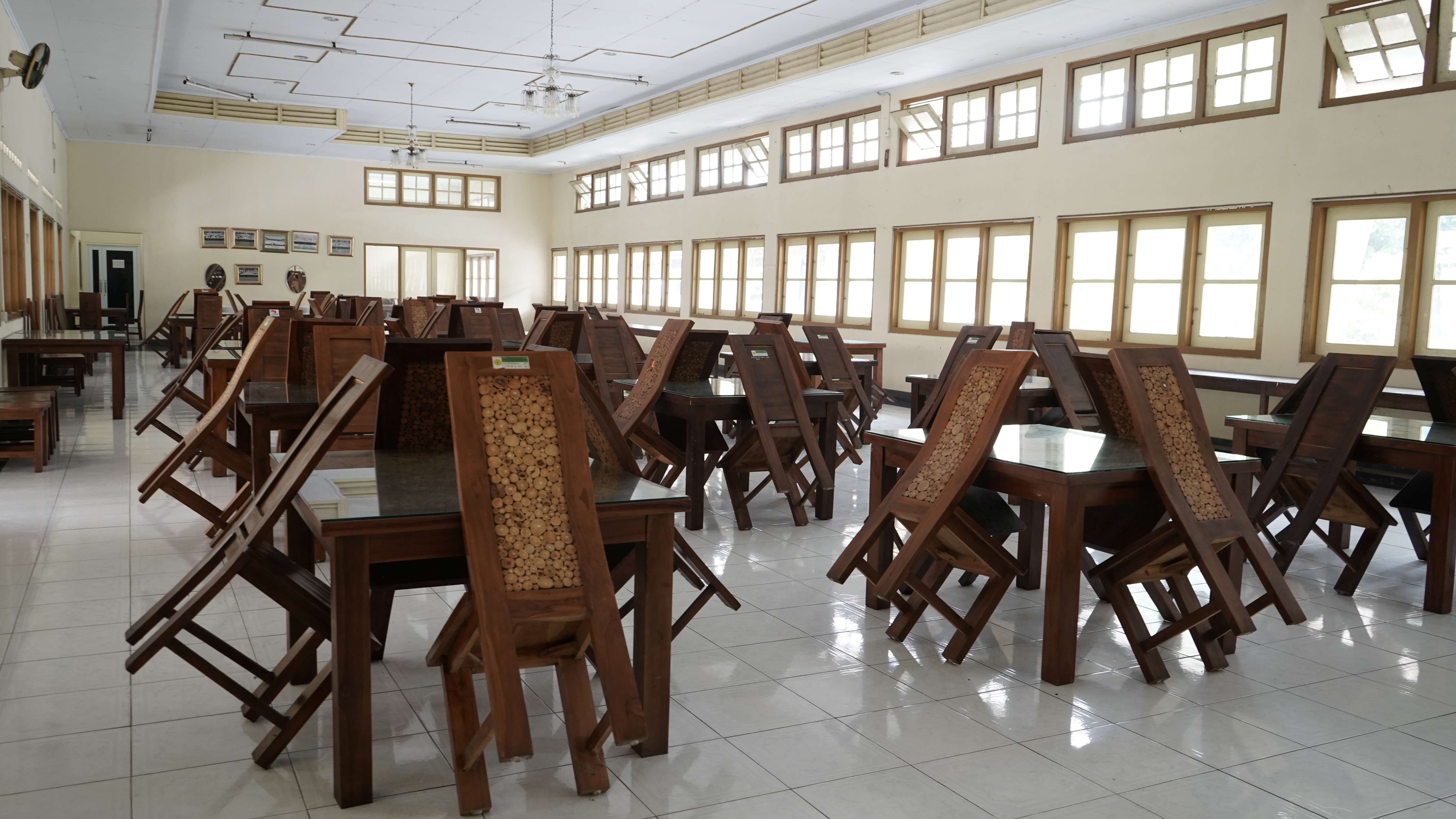 Komplek BUMI | Ruang Makan