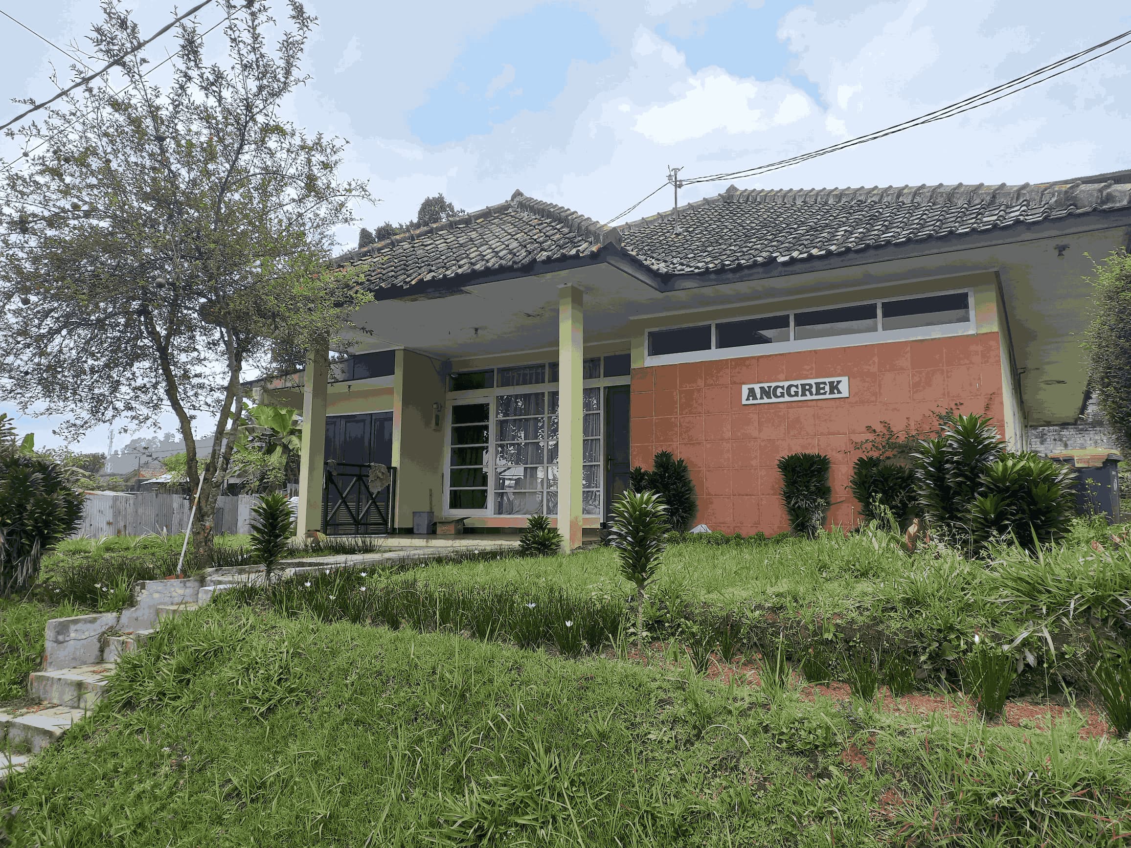 Guest House Anggrek