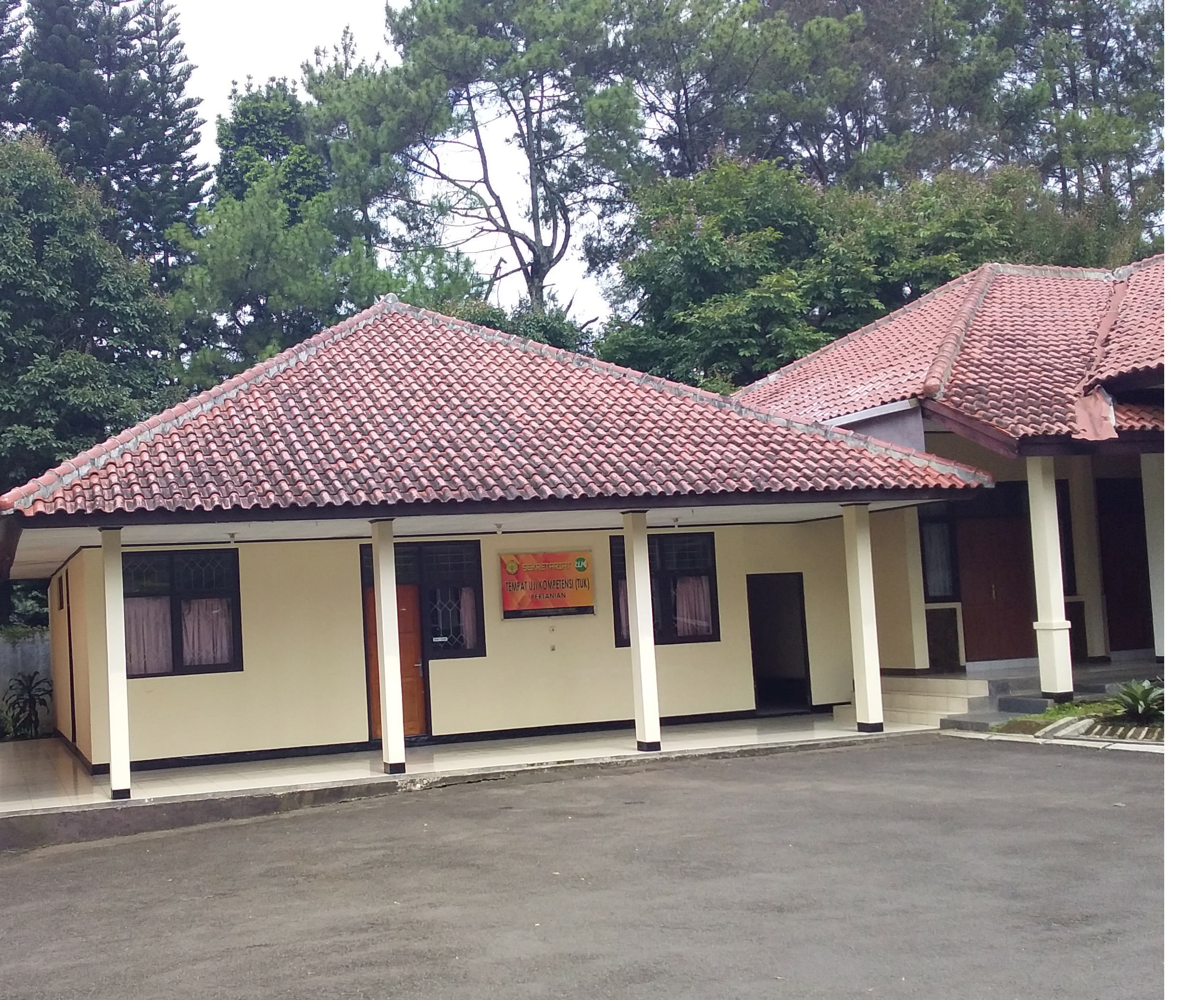 Sekretariat Tempat Uji Kompetensi (TUK)