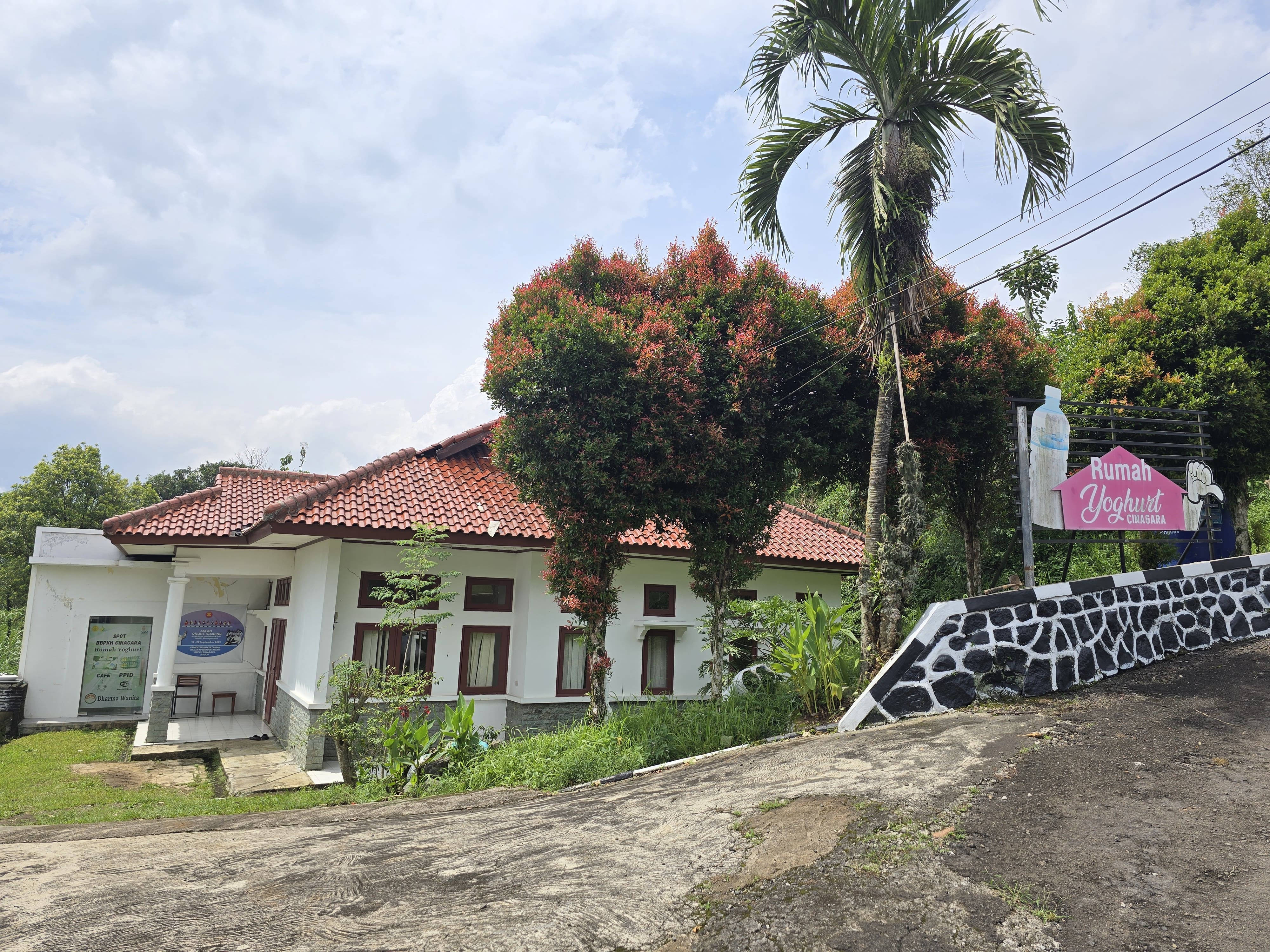 Laboratorium Penjamin Mutu Keamanan Pangan Rumah Yoghurt